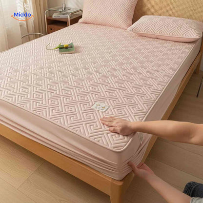 Protectora de Colchon antifluido Comfortora™ | Impermeable, antibacteriana y transpirable, Premium - Viene con Fundas y 50% OFF